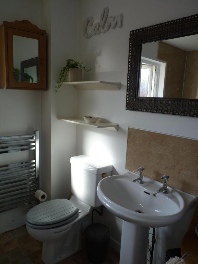 The Farthings Bed & Breakfast บรอนตัน ภายนอก รูปภาพ