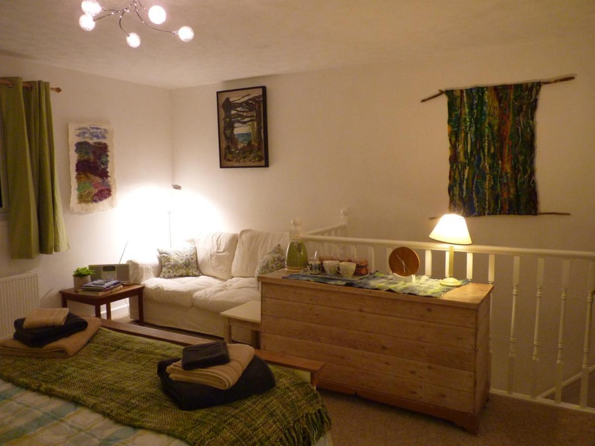 The Farthings Bed & Breakfast บรอนตัน ภายนอก รูปภาพ